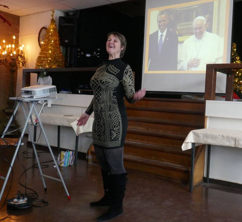 5eb7c94d0d948 50b1-Janet-Ossebaard